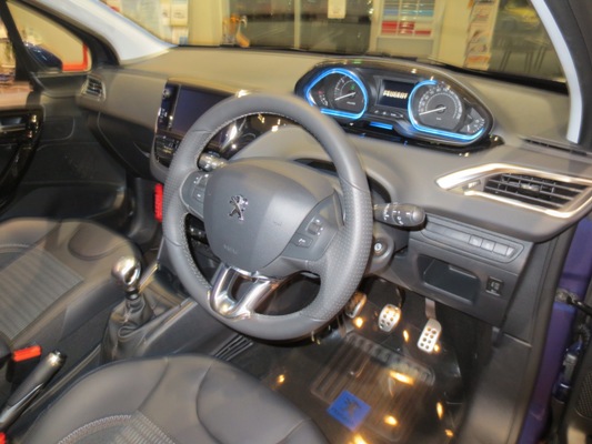 プジョー208のおすすめポイント！