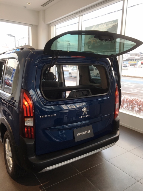 プジョー仙台店　年末年始休業のお知らせ