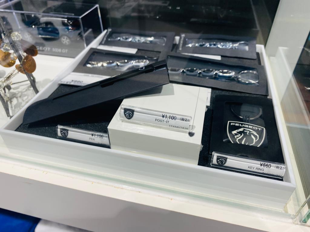 ブティックコーナー新作入荷致しました！