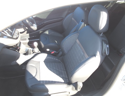 試乗車・展示車多数ご用意しております！