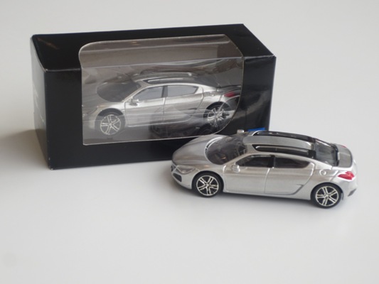 ミニカー入荷しました☆