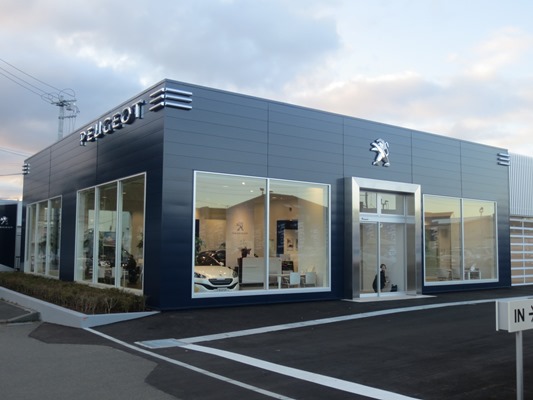 プジョー札幌西店到着！！