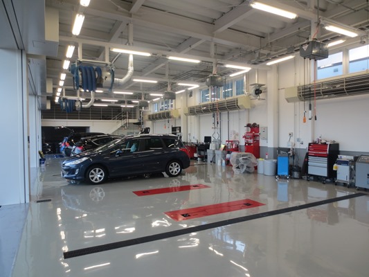 プジョー札幌西店到着！！