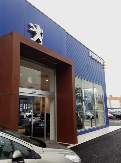 皆様初めまして！