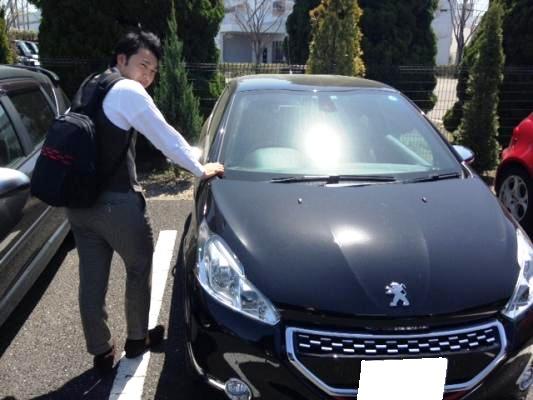 背中にもプジョー