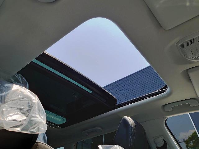 5008 CROSSCITY BlueHDi が来ました(*´▽｀*)