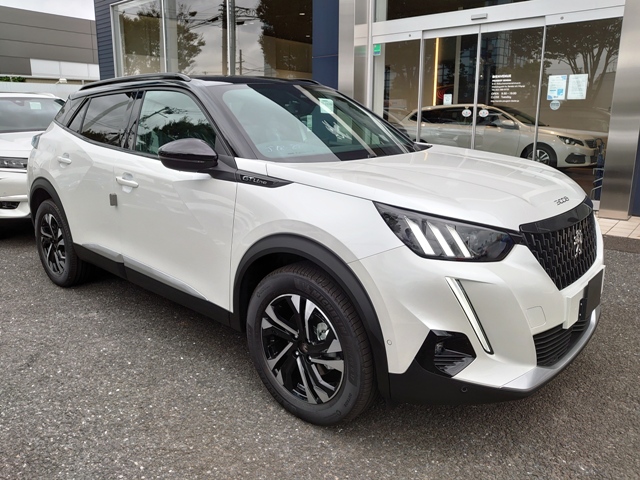 あのぉ・・・新しいクルマ、到着したのですが！！