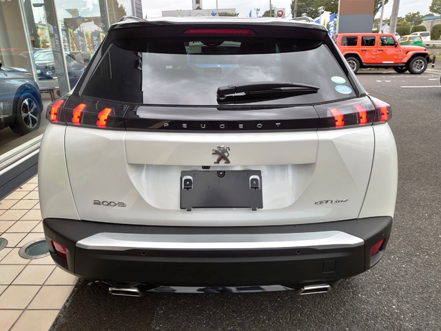 あのぉ・・・新しいクルマ、到着したのですが！！