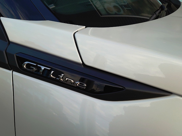 SUV PEUGEOT 2008 ご試乗できます！