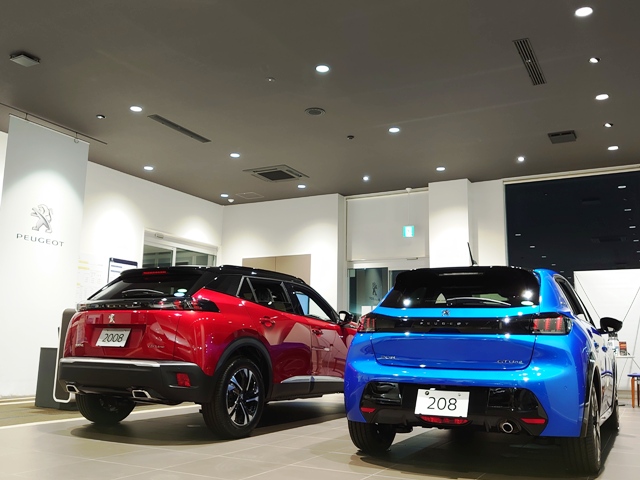 ショールーム展示車両入れ替えました！