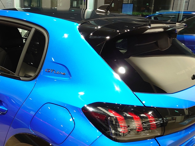 ショールーム展示車両入れ替えました！