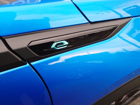 本日最終日！NEW SUV PEUGEOT e-2008 DEBUT FAIR