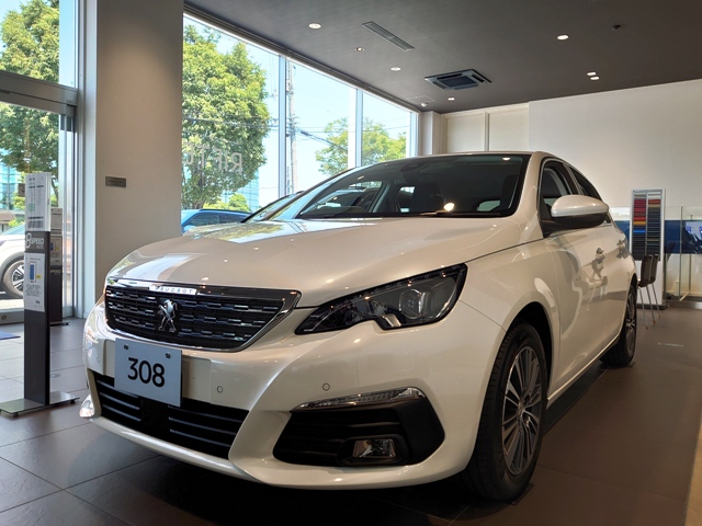 ショールーム展示車両を入れ替えしました！