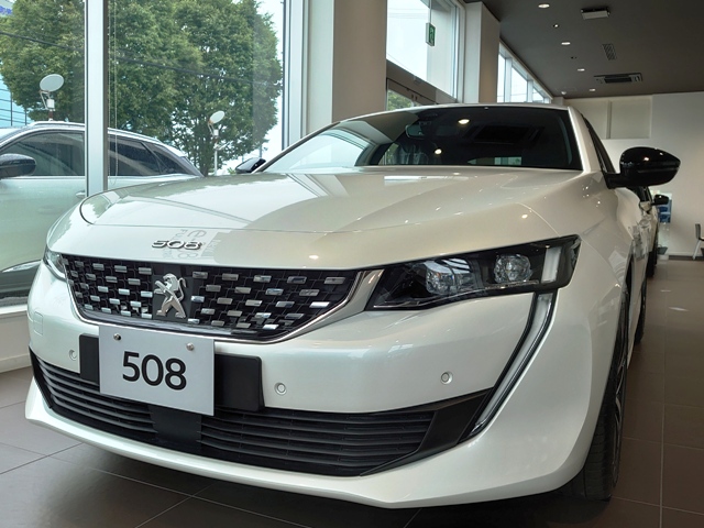 ショールーム展示車両をまた、入れ替えしました！