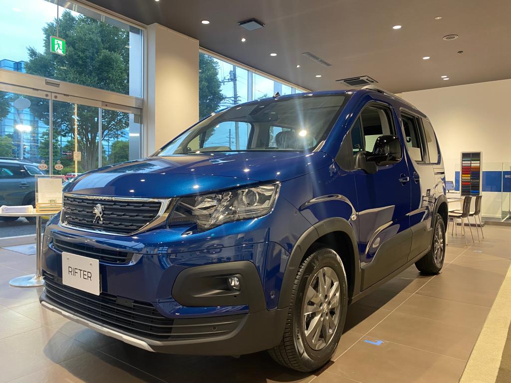 ショールーム展示車両を入れ替えしました！