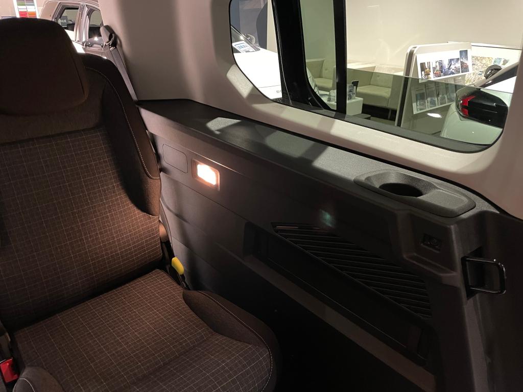 RIFTER LONG　サードシートはいかほど？？