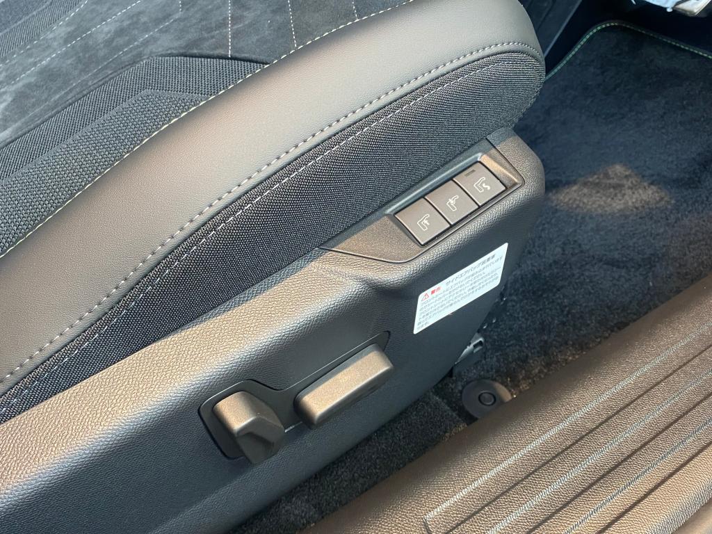 展示車ご案内！