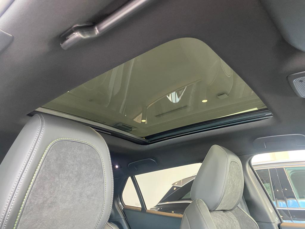 展示車ご案内！