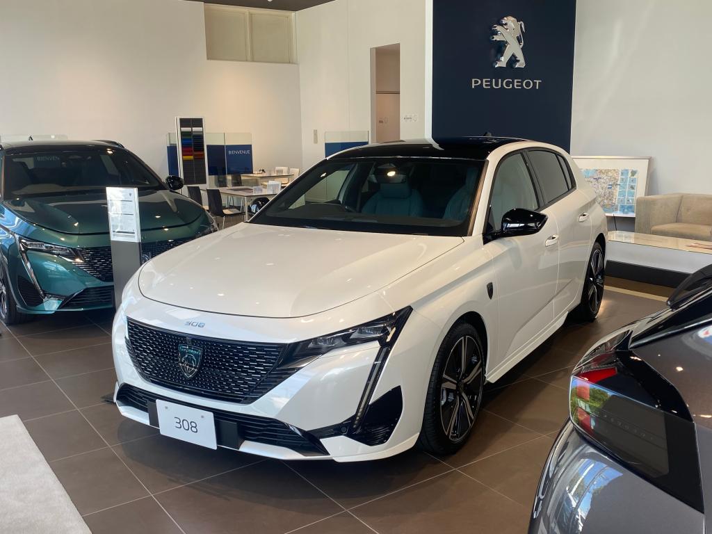 ショールームにて......