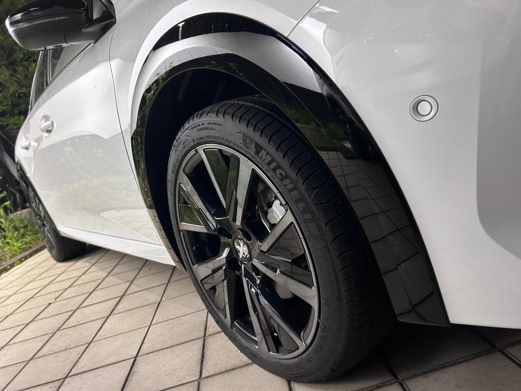 猫足はご存じでしょうか？？