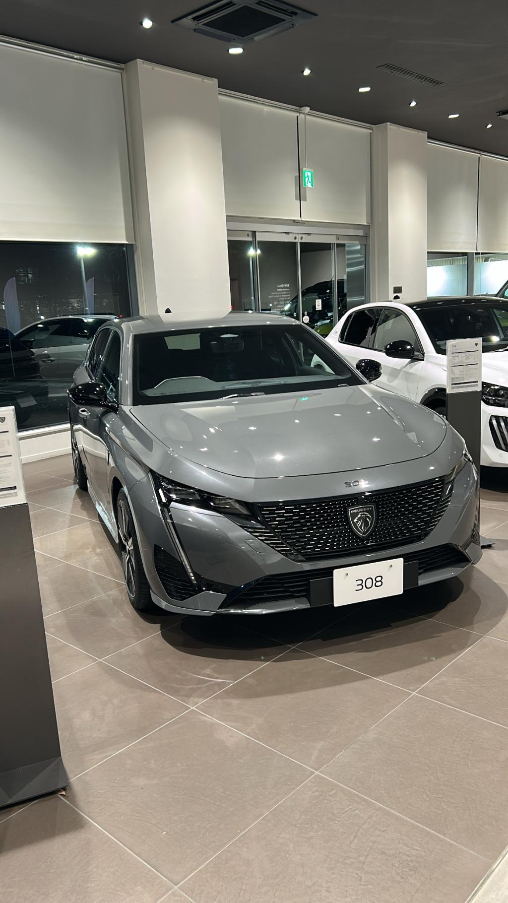 PEUGEOT HYBRIDラインナップ紹介